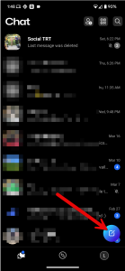 GroupMe main screen with New Chat button highlighted.