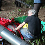 A horse stuck in the mud is rescued by the technical animal rescue team.
